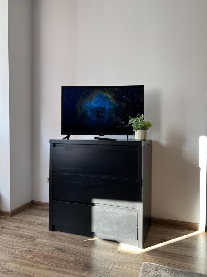 Nordic Sunny Apartment Suceava Ngoại thất bức ảnh